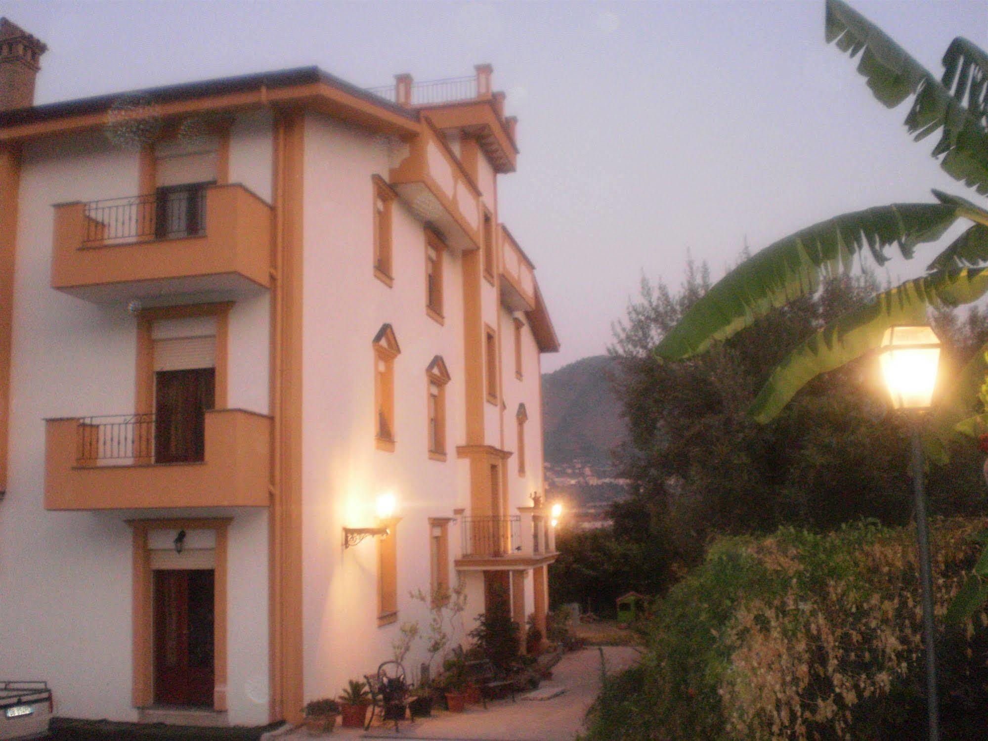 Rocca Di Monreale Bed & Breakfast Dış mekan fotoğraf